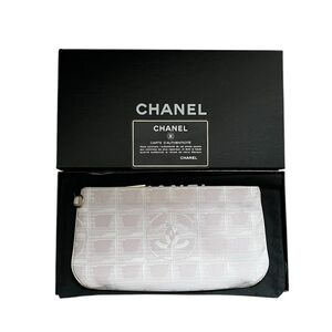 Chanel Travel Zip Pouch Vintage Satin / Super Rare And Collectible